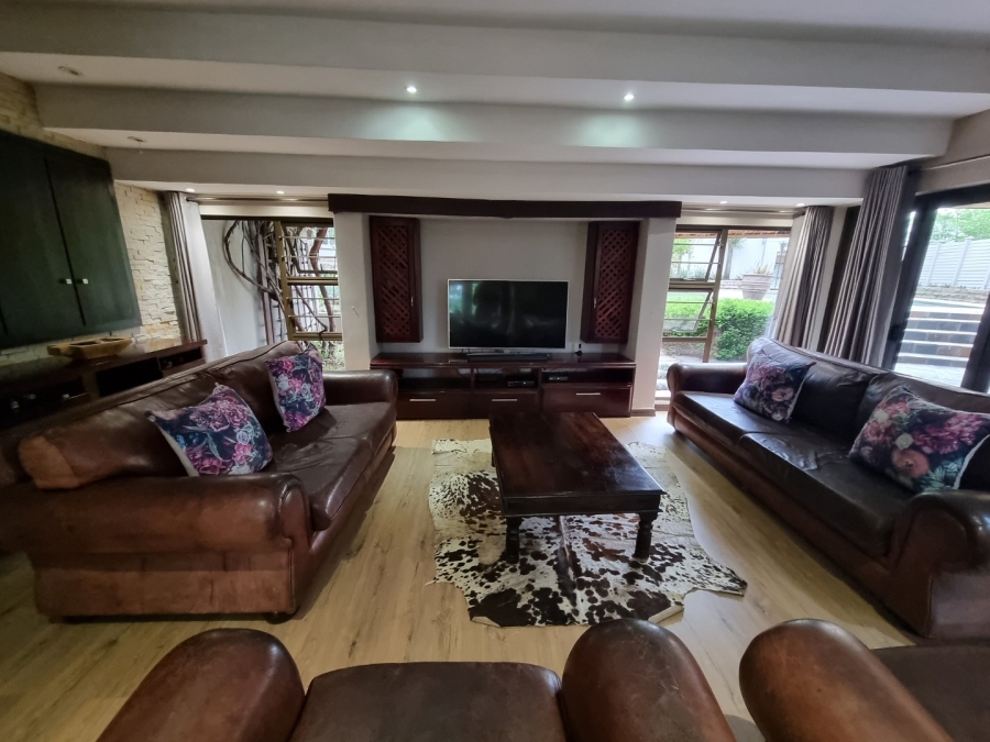 5 Bedroom Property for Sale in Eureka Free State